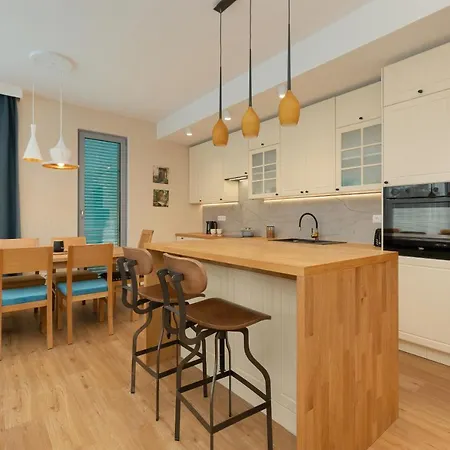 Sea&sky View Par La Apartment